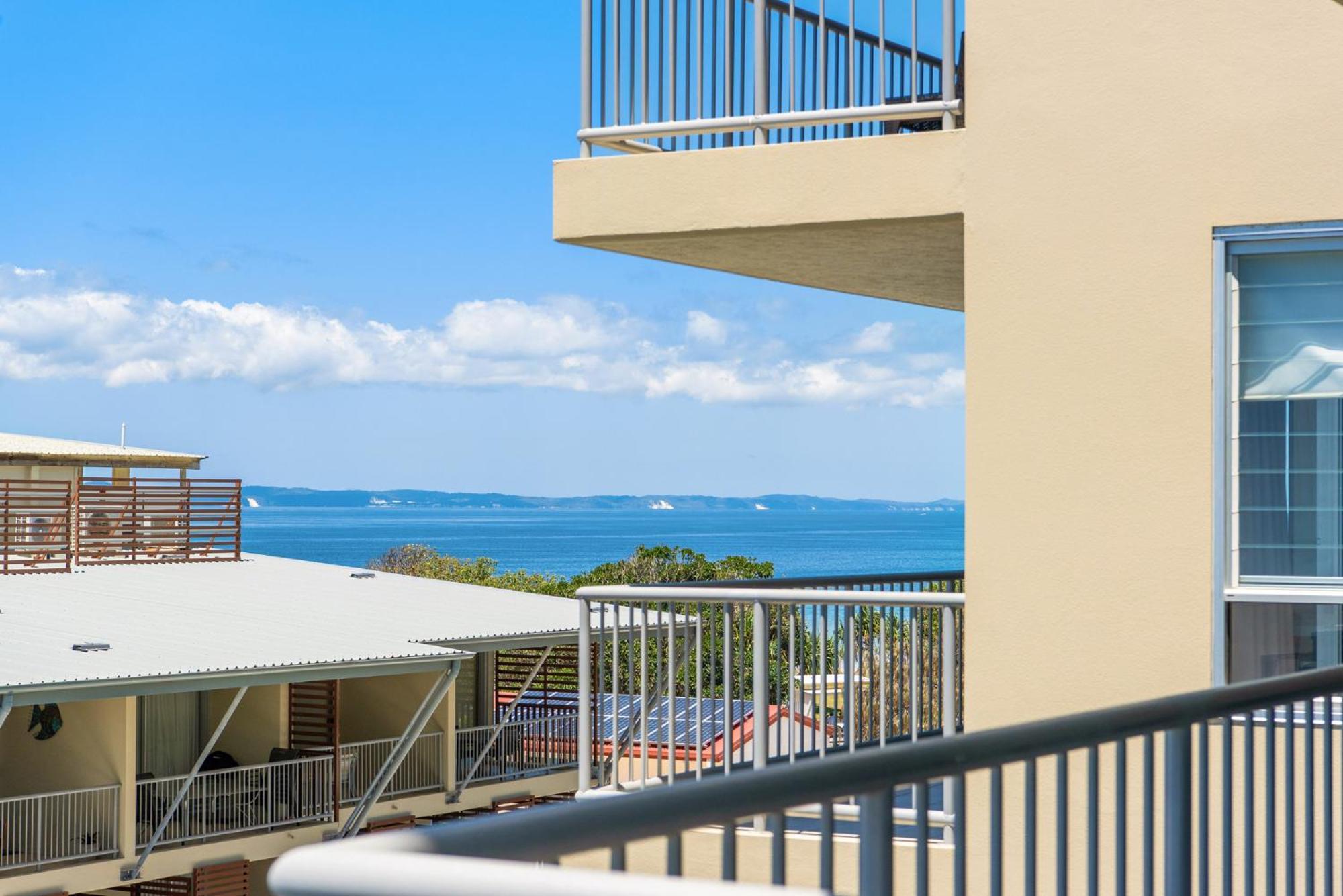 On The Beach Resort Bribie Island Woorim Eksteriør billede